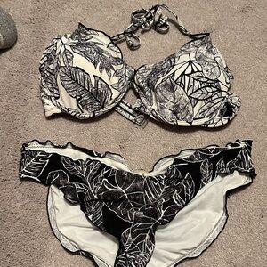 Swimsuits for All Leaf Print Black and White Bikini top only-
